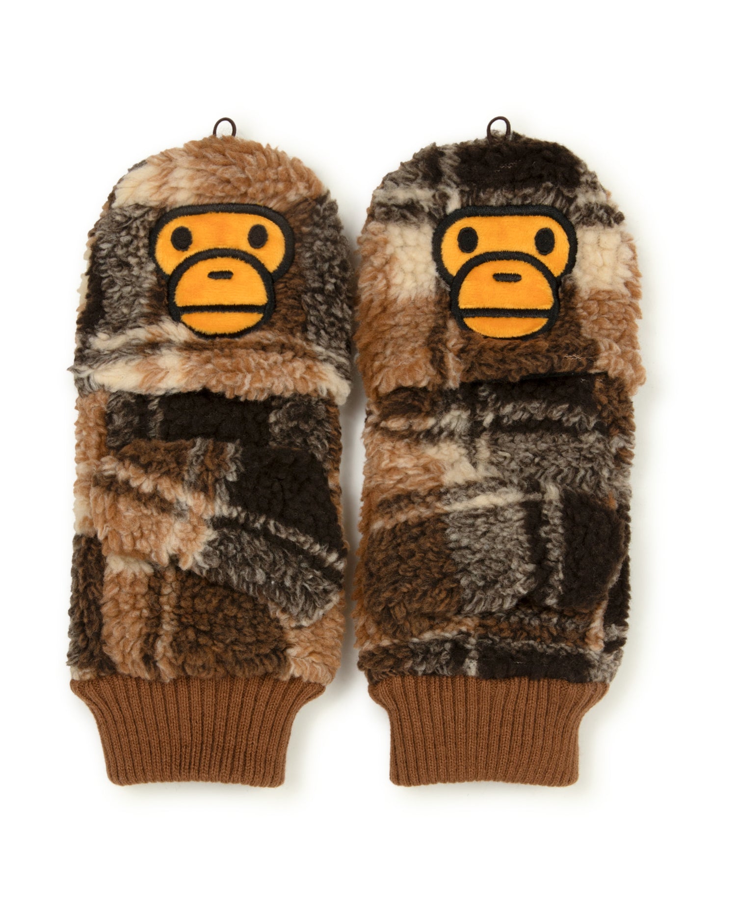 【苫小牧バナナ】美品☆UGG/アグ A BATHING APE BAPExUGG MITTEN BAPE コラボ ベイプ ミトン 手袋 シープスキン カモフラ ベージュ ムートン♪ A BATHING APE® Kids Baby Milo Knit Gloves | Bape official website