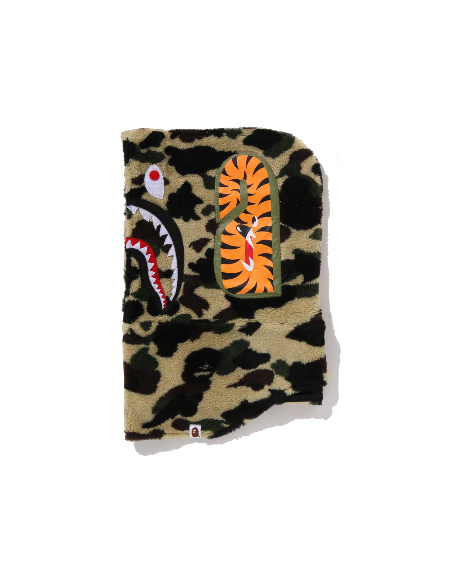 A BATHING APE® 1st Camo Shark Boa Snood | Bape official website