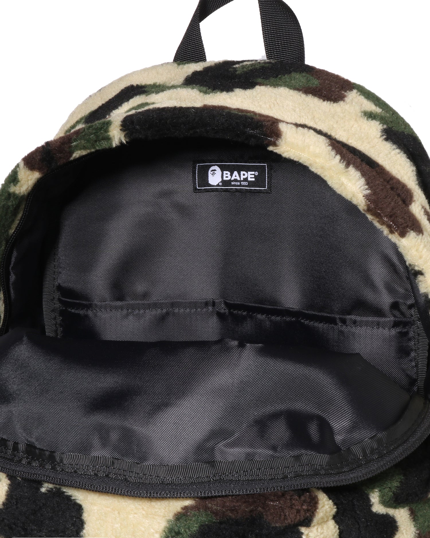A BATHING APE® Kids 1st Camo Fleece Daypack | Bape official