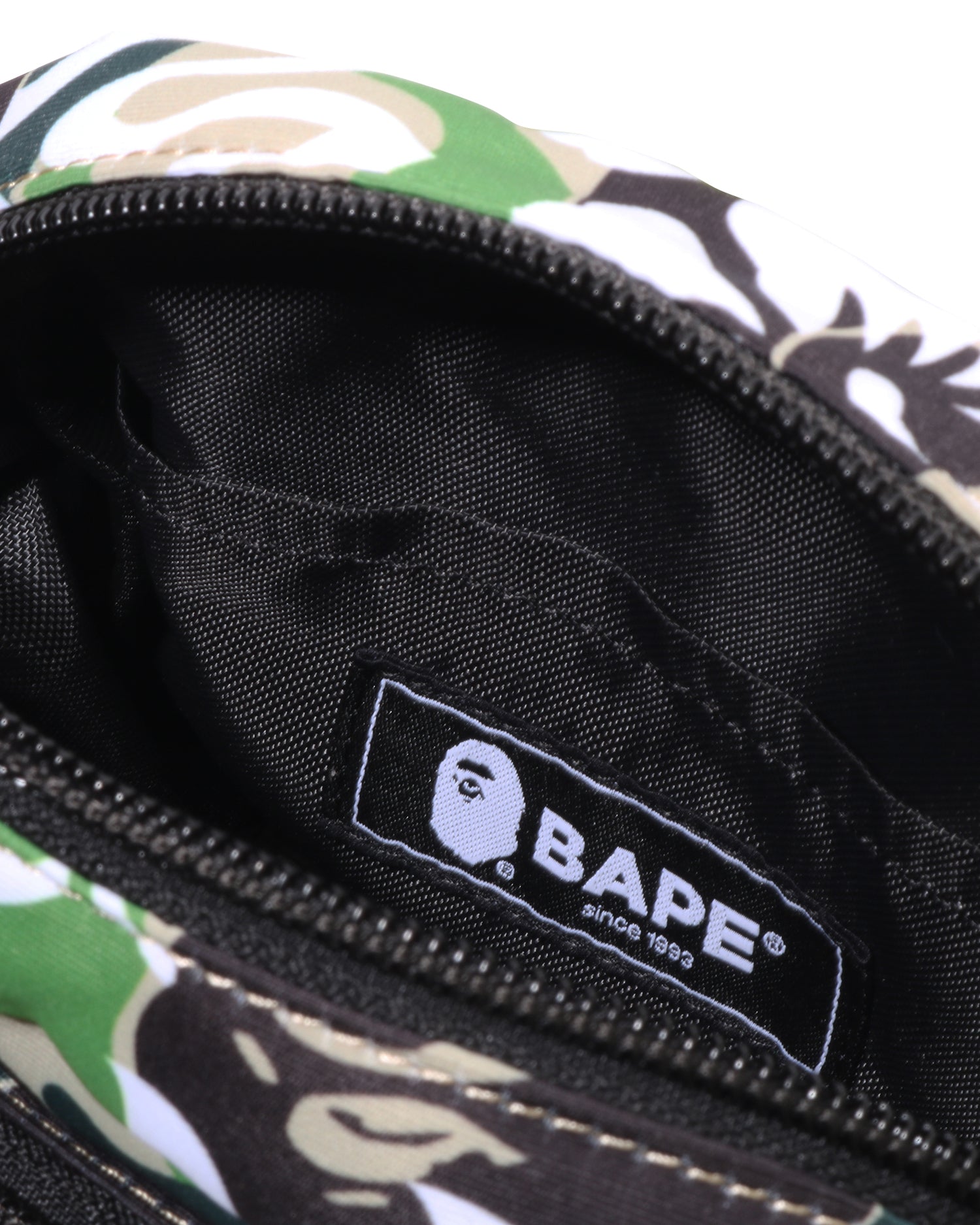 A BATHING APE® Abc Resort Camo Mini Shoulder Bag | Bape official