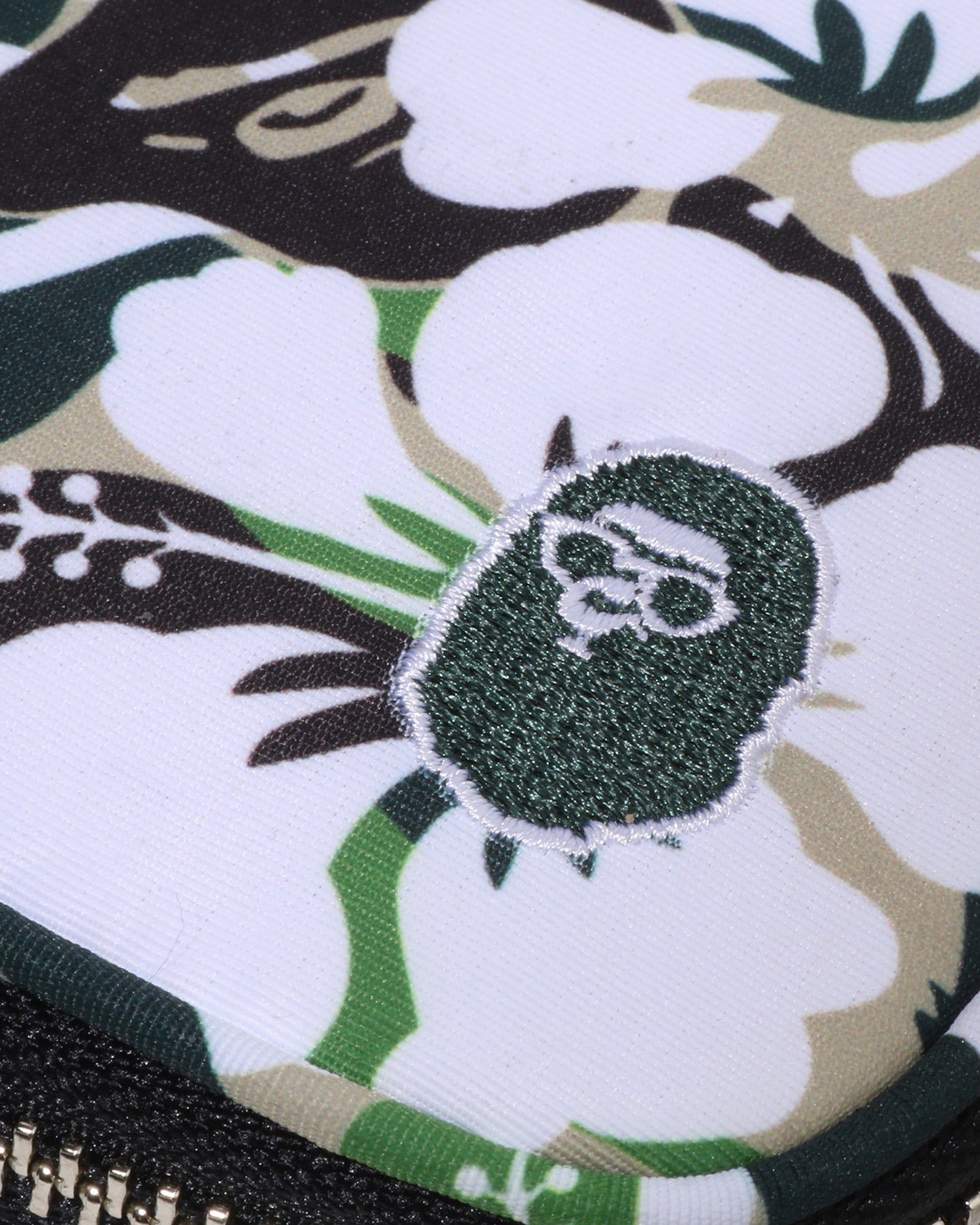 A BATHING APE® Abc Resort Camo Amenity Pouch | Bape official