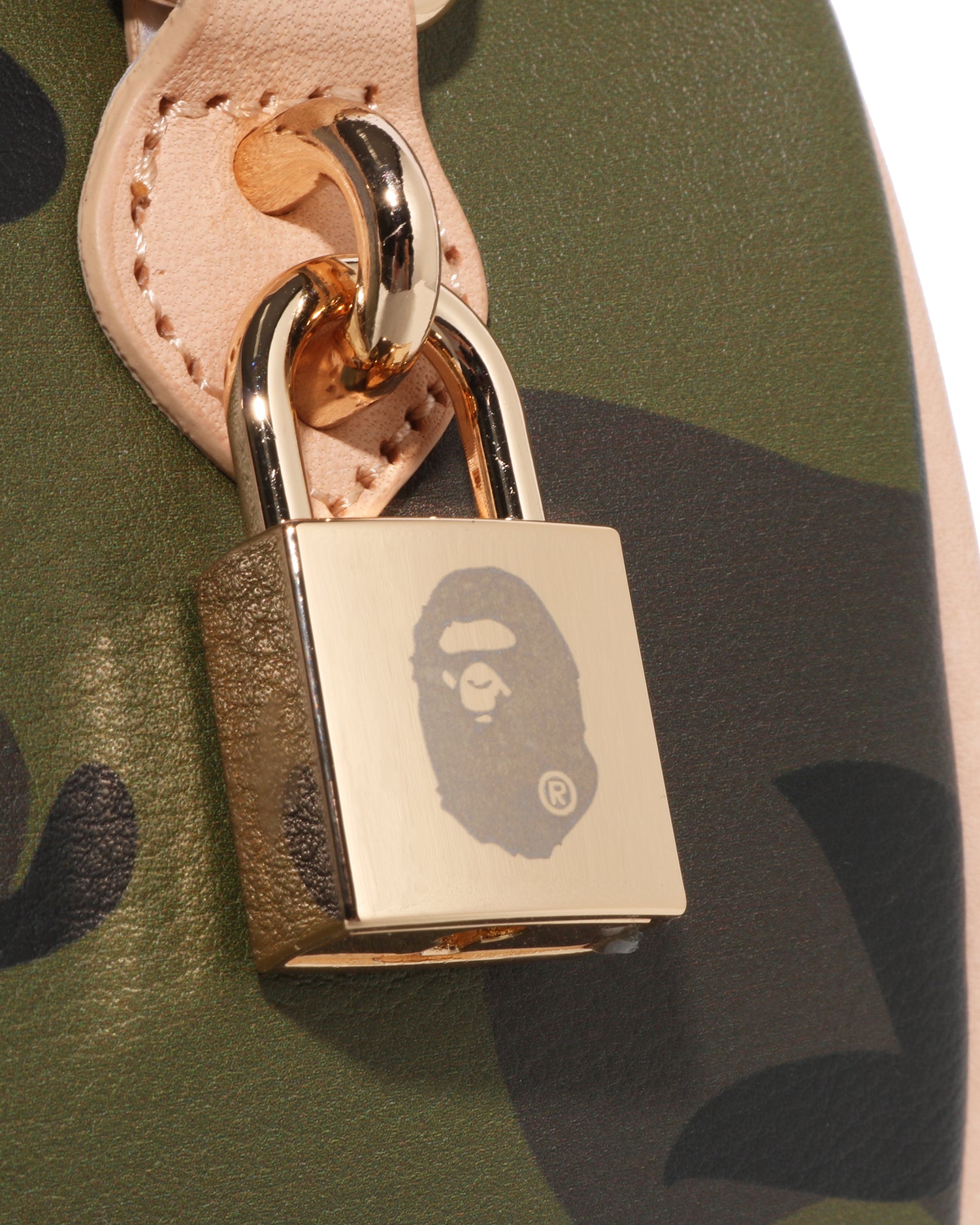 A BATHING APE® 1St Camo Mini Shoulder Bag | Bape official website