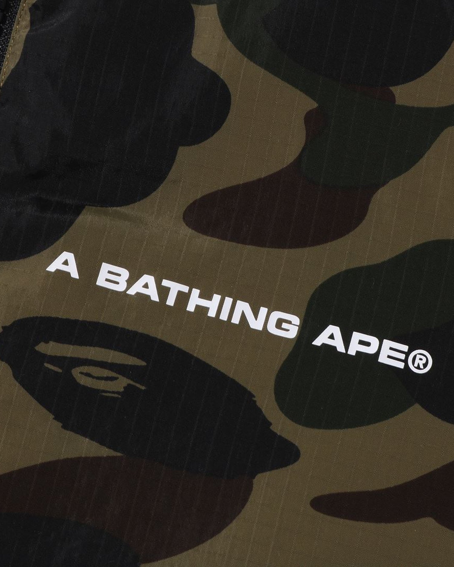 ア　ベイジングエイプBAPEの激レアダウンキッズです。 ア・ベイシング・エイプ&ベイプ・キッズが23年秋冬コレクション