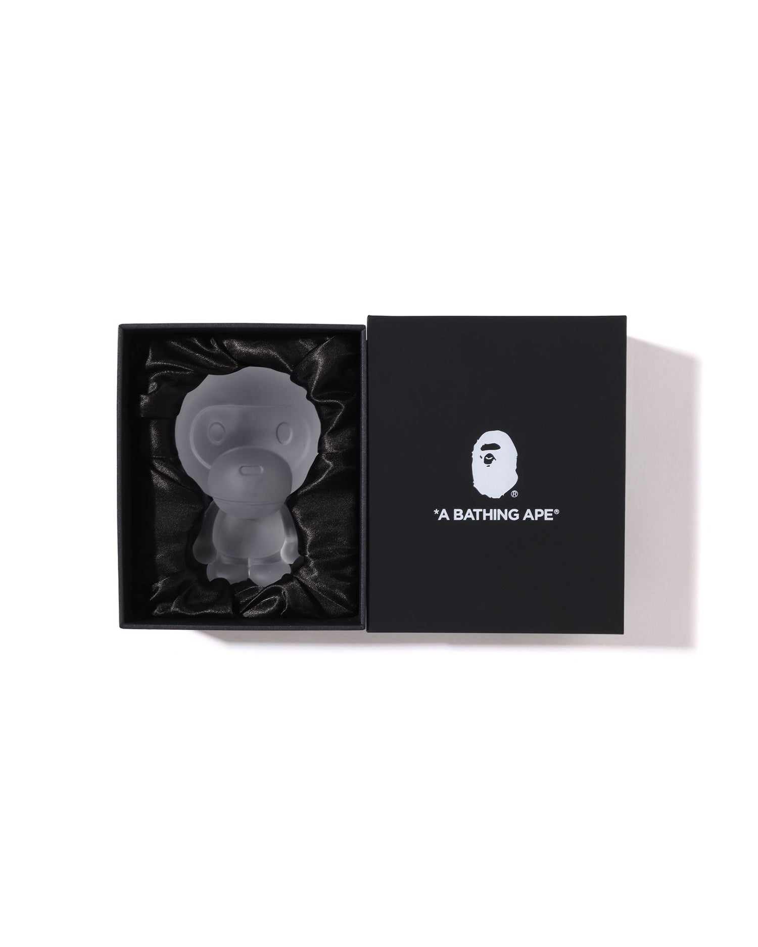 A BATHING APE® Baby Milo Crystal Figure | Bape official