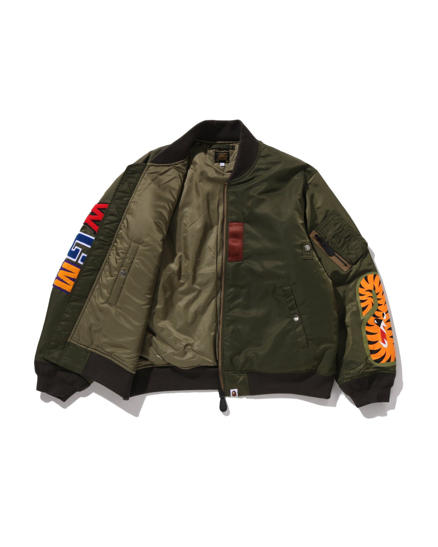 A BATHING APE シャーク　スウェット 1ST CAMO SHARK CREWNECK（スウェット）｜A BATHING APE（ア