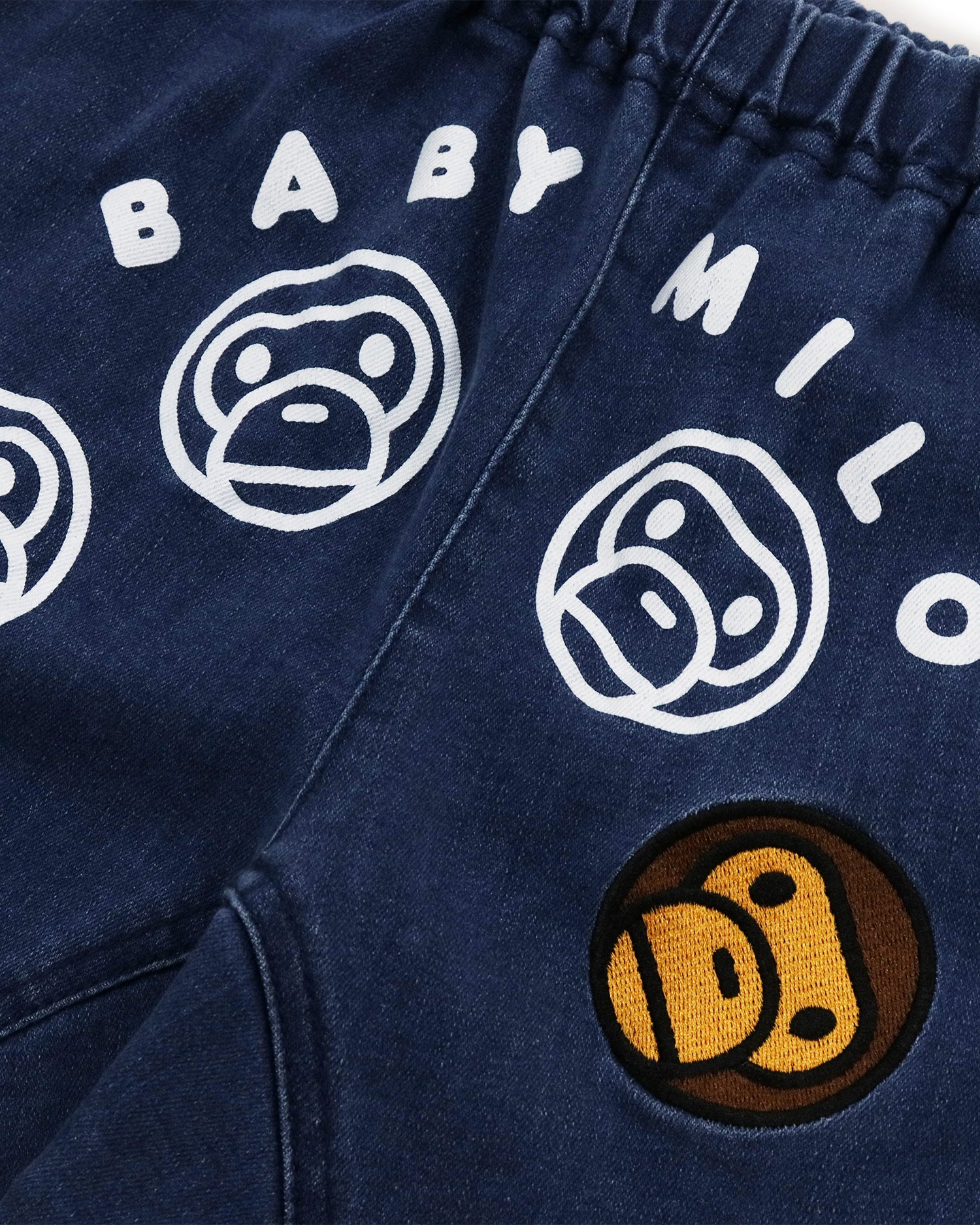 ア ベイシング エイプ A BATHING APE 刺繍 チェーンステッチ