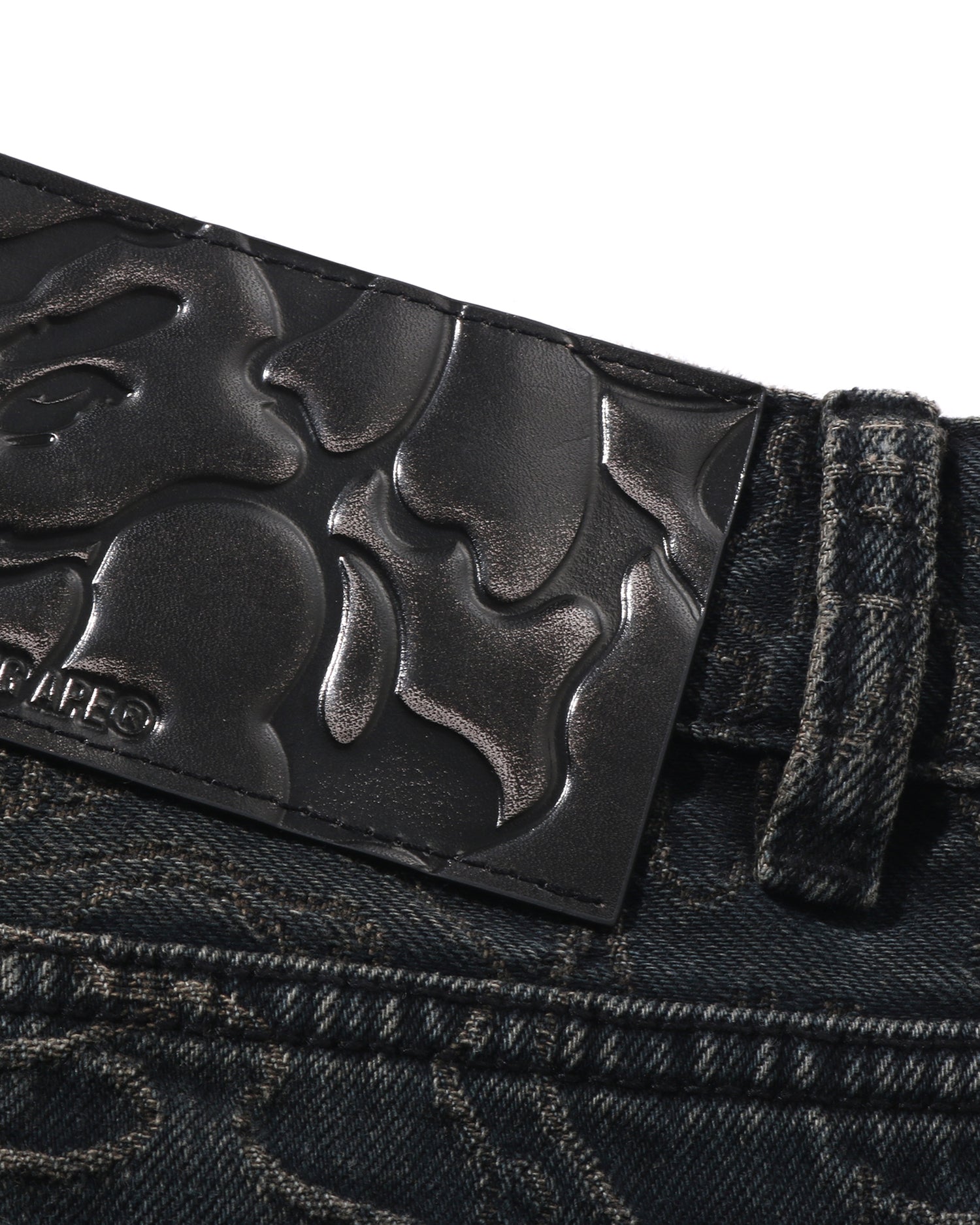 A BATHING APE® Line Camo Jacquard One Point Relaxed Fit 13oz