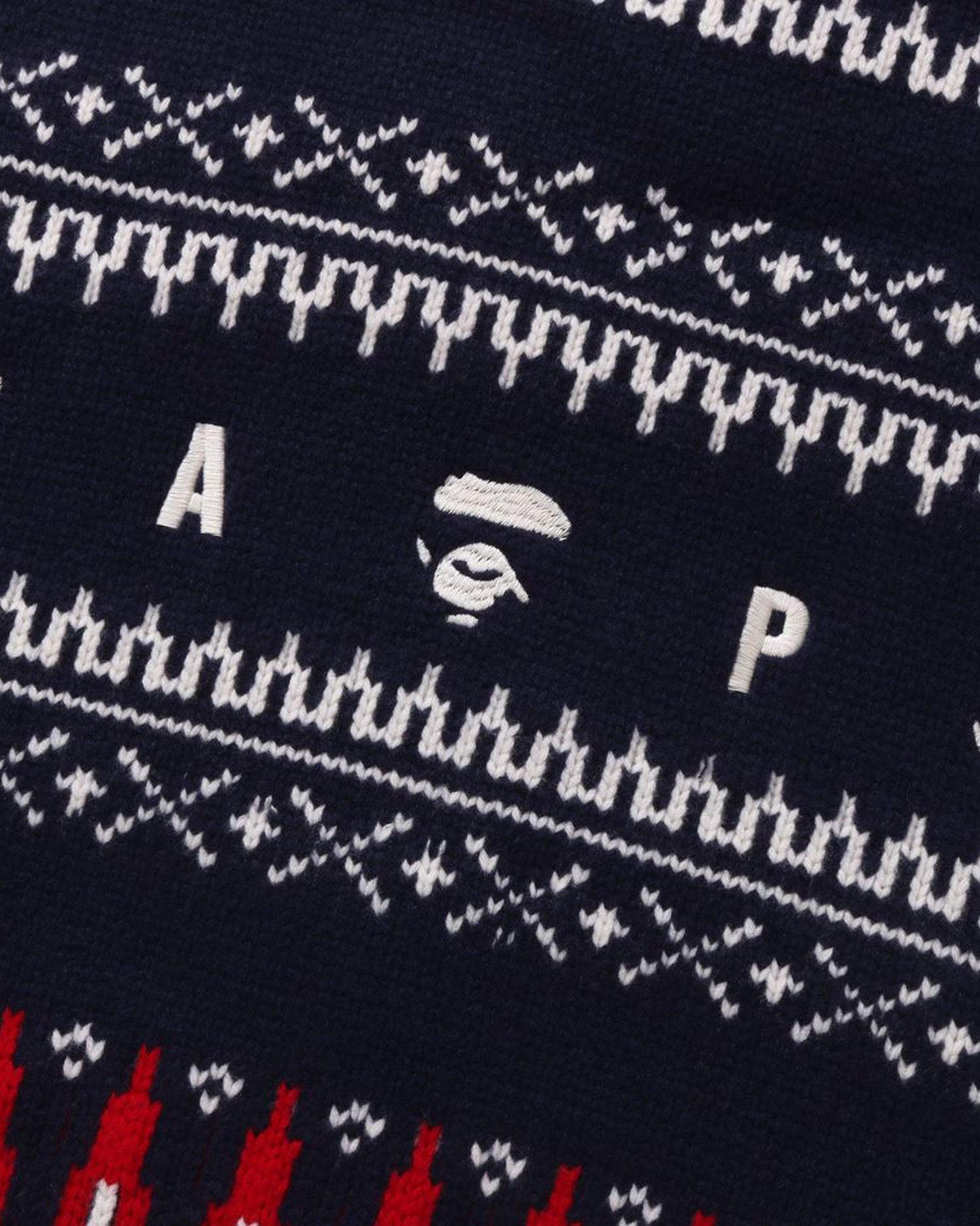 A BATHING APE ニット A BATHING APE® × COMME des GARÇONSに手編みのニットアイテムが
