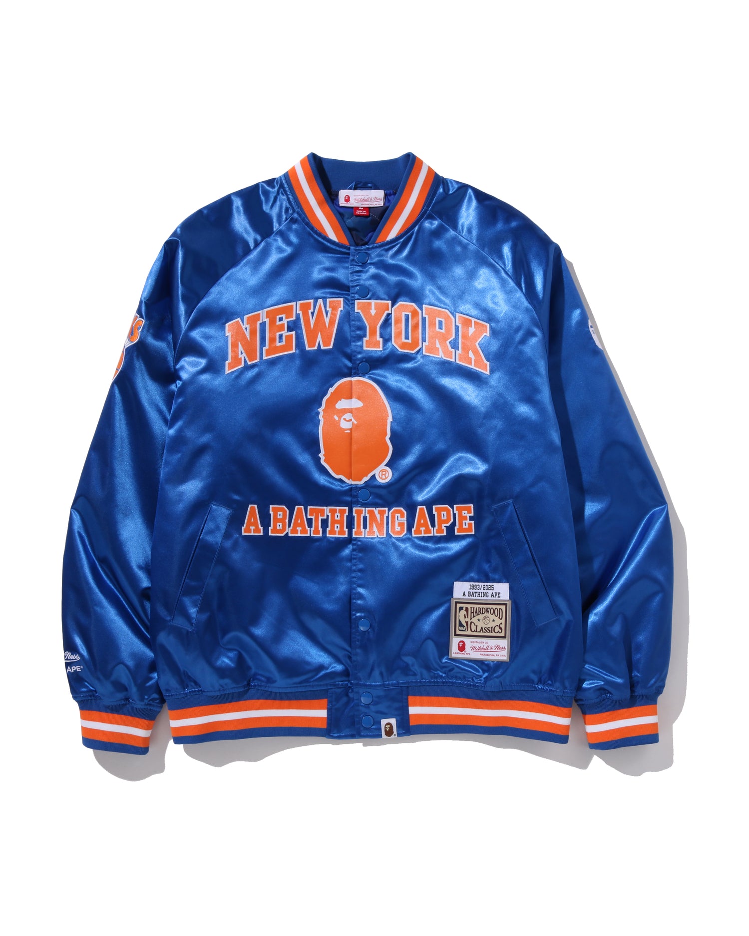 新品XL！【 BAPE X M&N NBA 】NY KNICKSサテンJKT青 BAPE & Mitchell