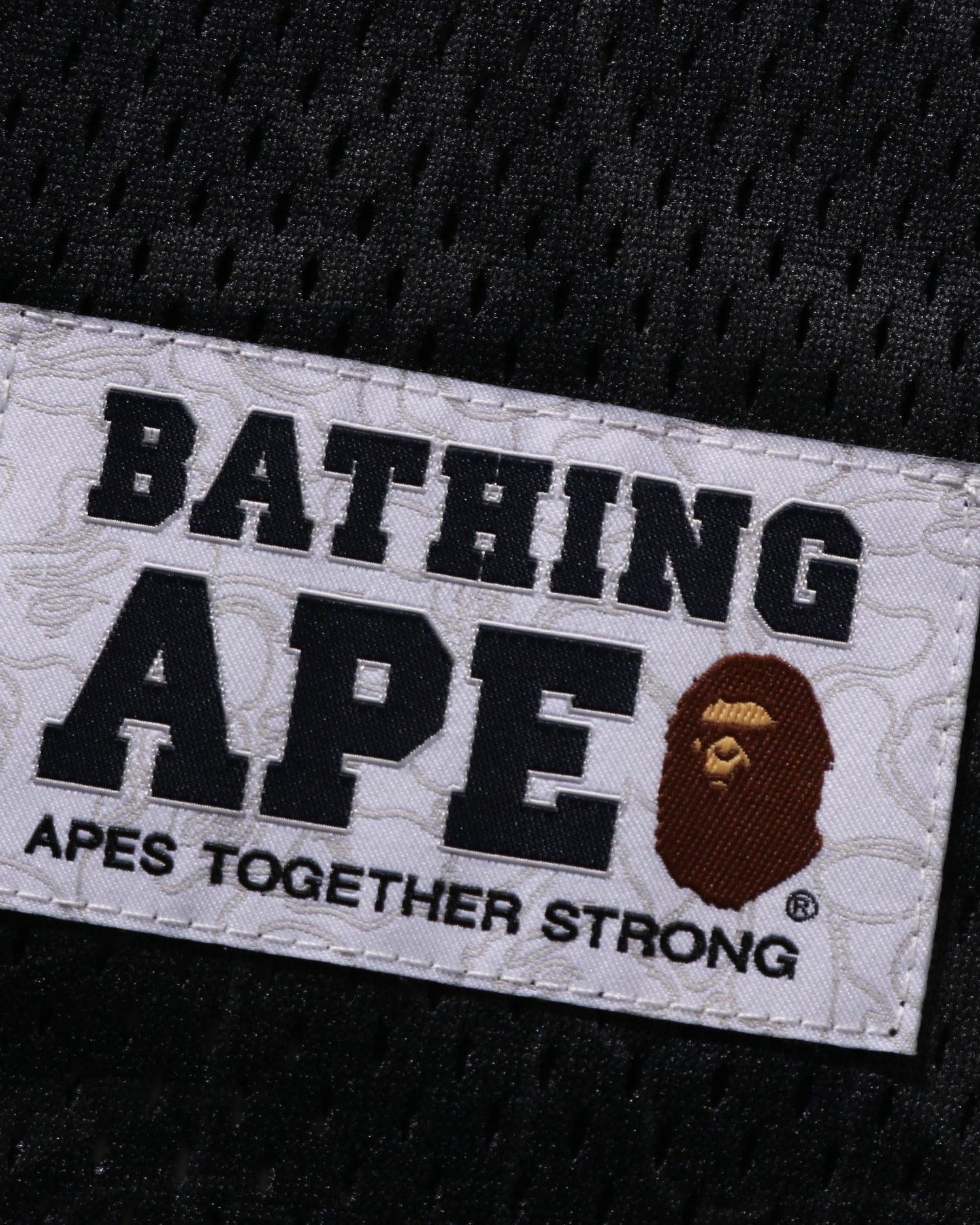 【A BATHING APE】残り僅か☆大人気☆CAMO STRIPE BASEBALL LOGO A BATHING APE® Camo Stripe Baseball Logo Relaxed Fit Tee