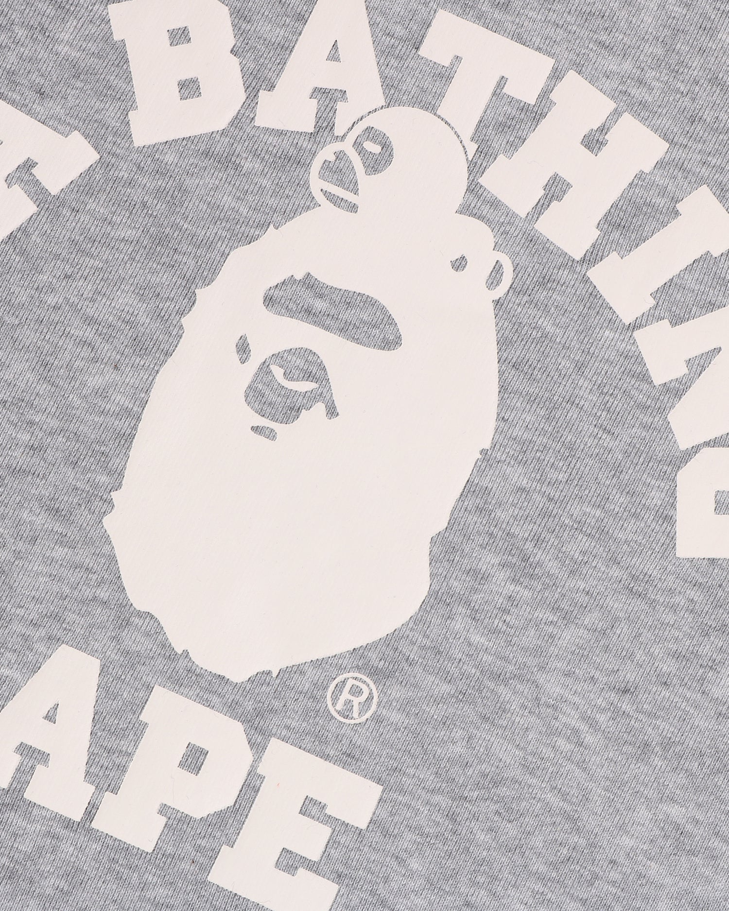 A BATHING APE® College Raglan Cropped Ls Tee | Bape official