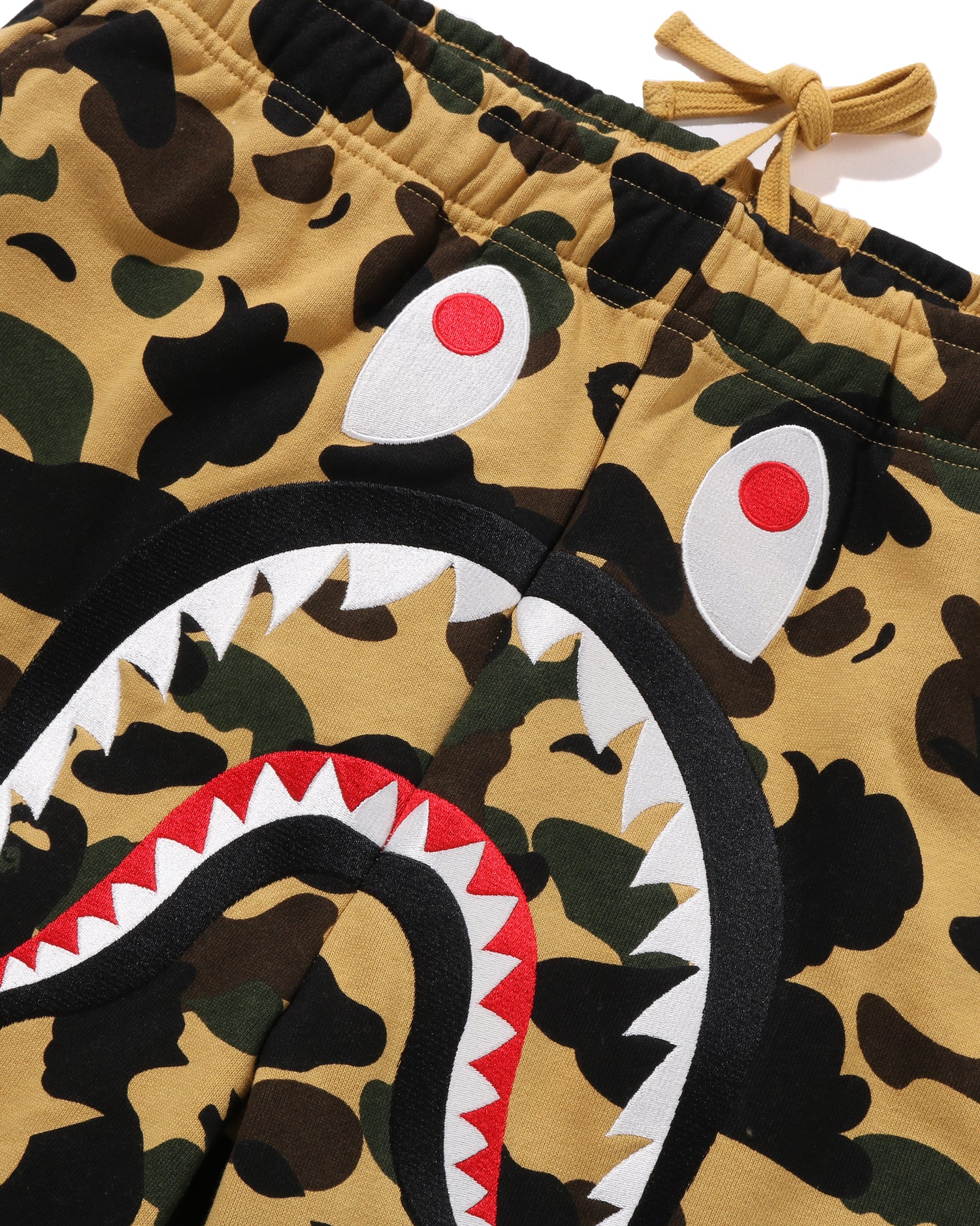 A BATHING APE® 1st Camo Shark Sweatpants | Bape official