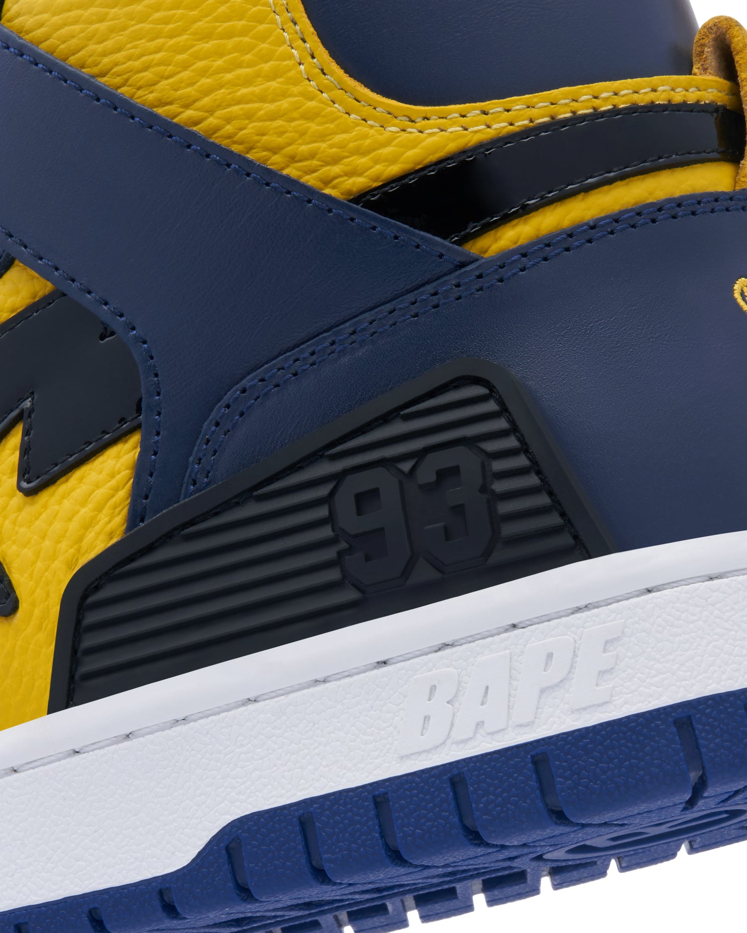 BAPE STA™ 93 HI – us.bape.com