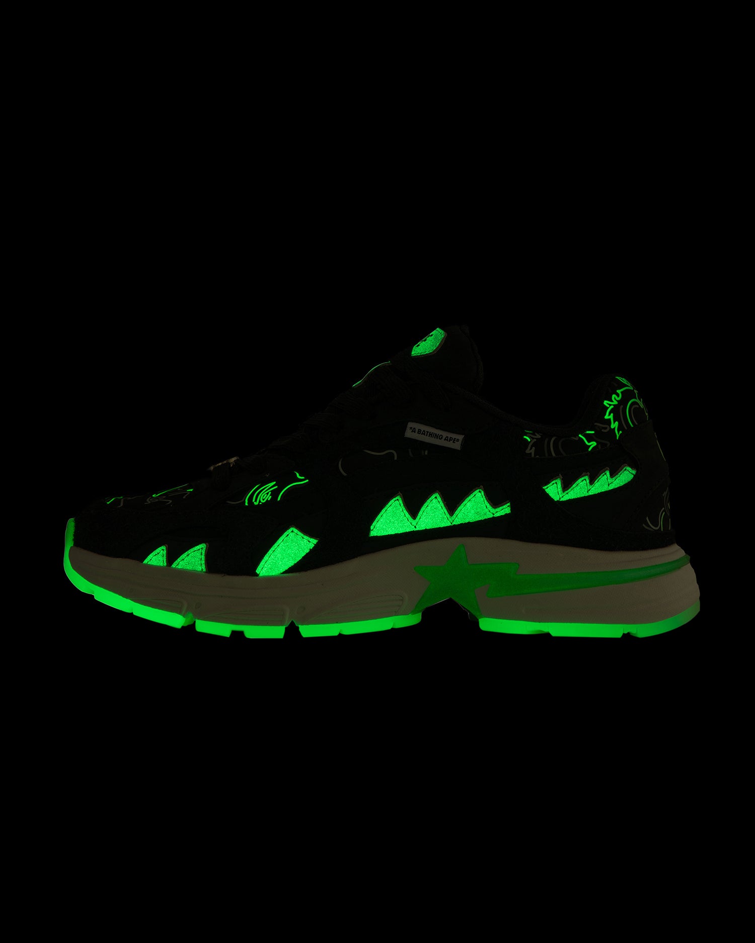 BAPE(R) ×  SELANGOR A BATHING APE® BAPE X 88rising Shark STA M2 | Bape official