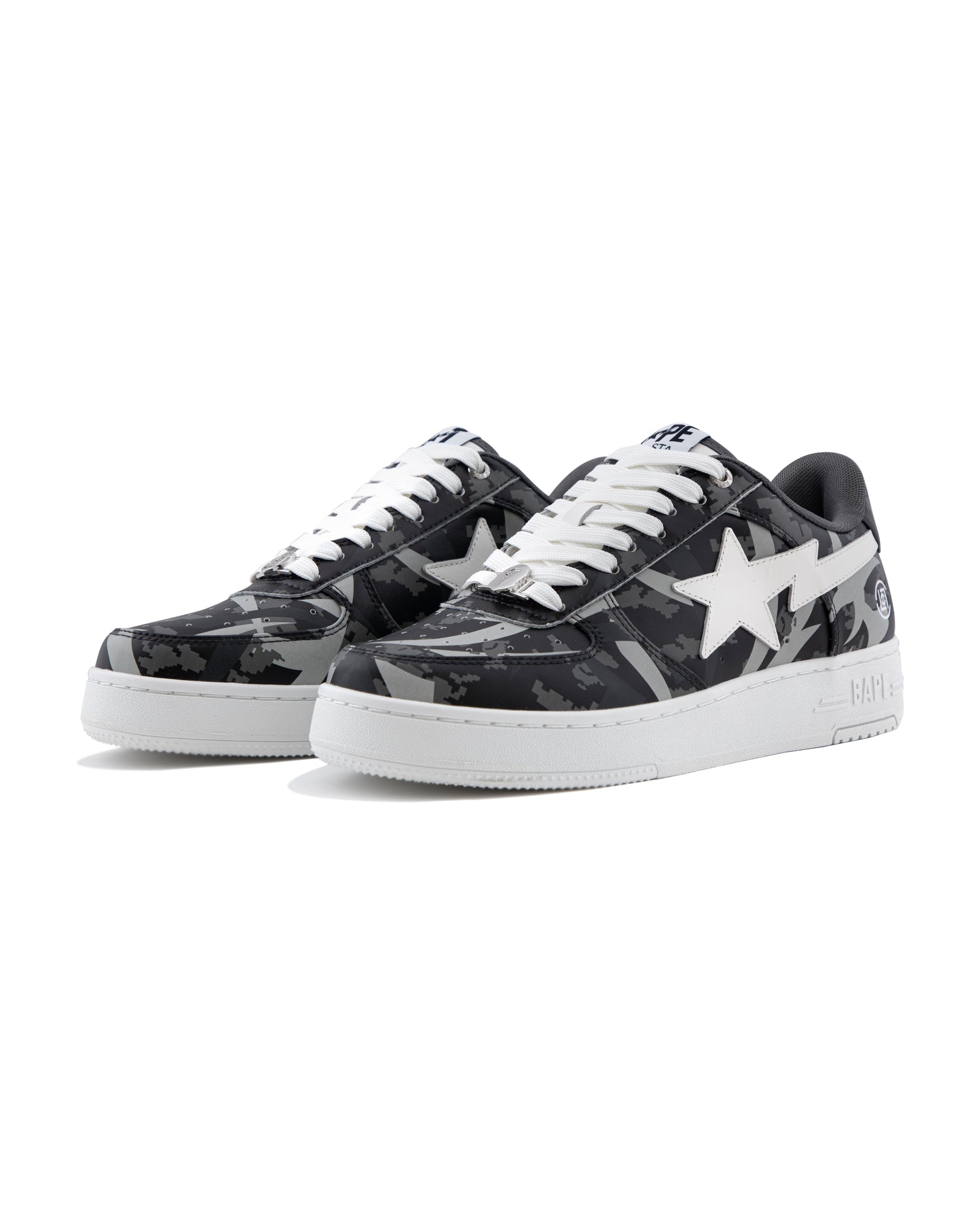 BAPE スタジャン 74番　希少 A BATHING APE（スタジャン）のフリマアイテム一覧