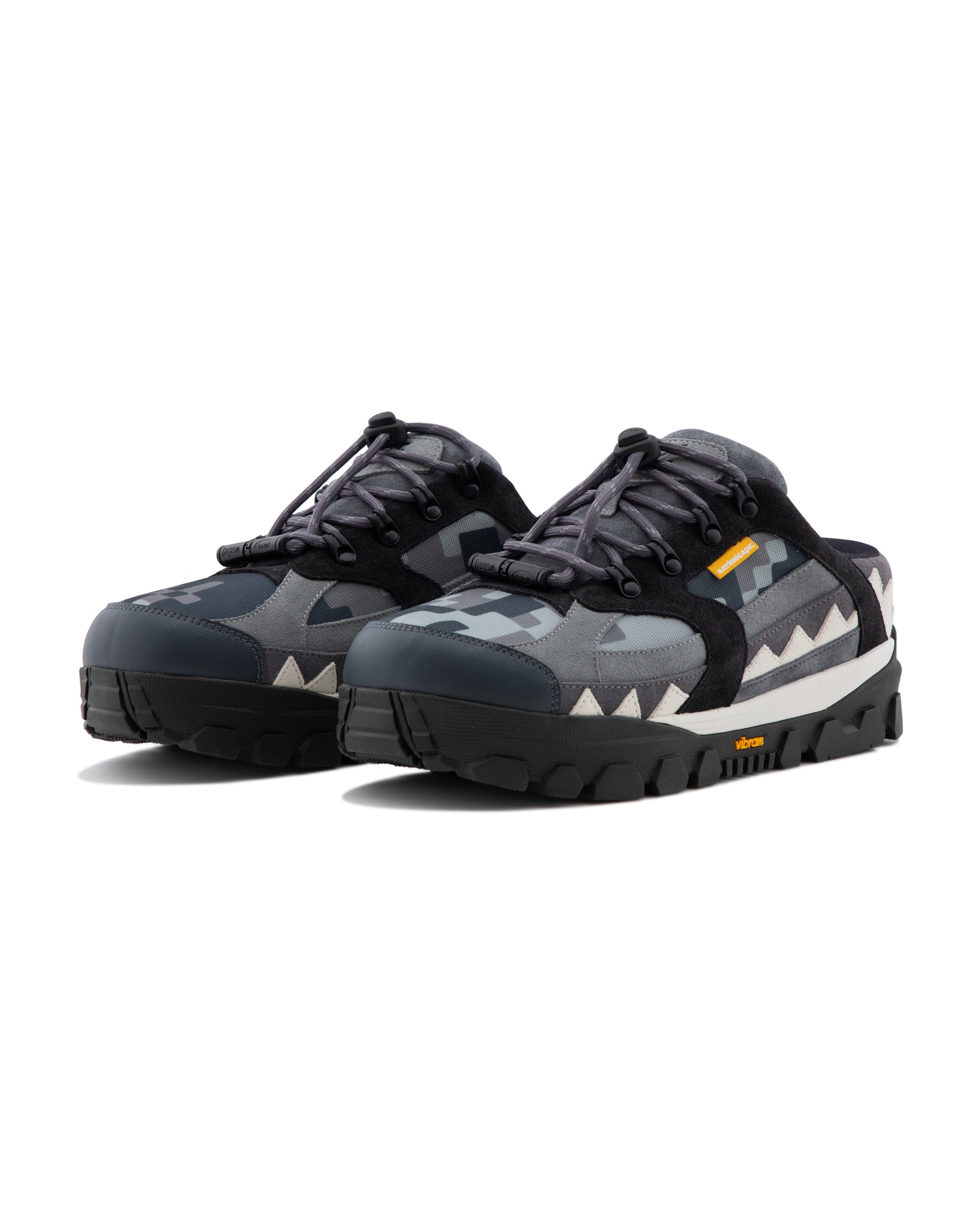 A BATHING APE ウニフォーム　XL A BATHING APE® BAPE By Kazuki Kuraishi Show Clog STA M1 | Bape