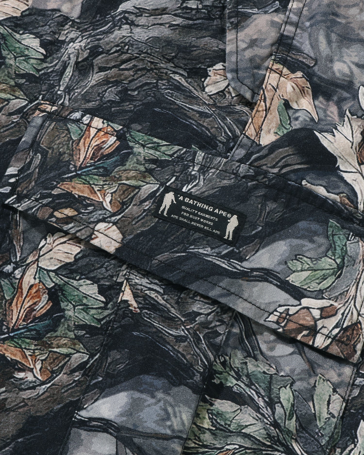 パンツ A BATHING APE CAMO SHORT PANTS Men's BAPE A Bathing Ape Split Camo Sweat Shorts w/Pockets