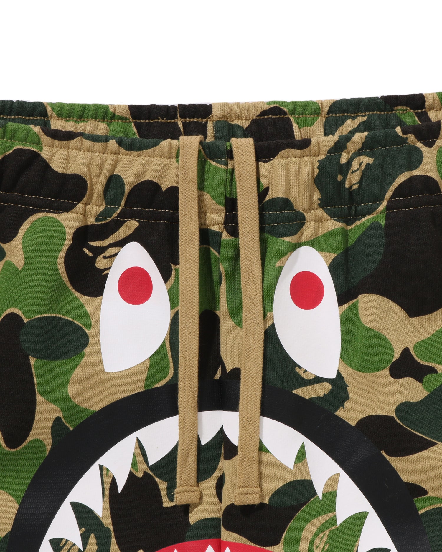 A BATHING APE CAMO SHARK SHORTS 香港限定販売品 A BATHING APE｜ABC CAMO SHARK SWEAT SHORTS | Rakuten Fashion(楽天