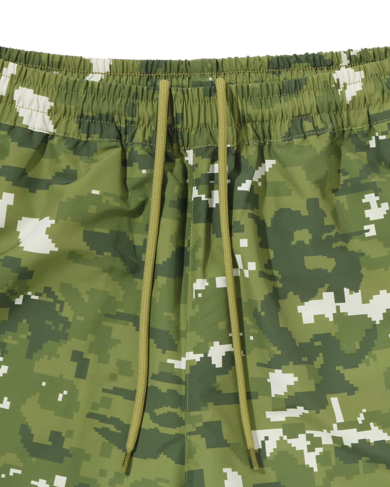 ショートパンツ A bathing ape multi camo pants A BATHING APE® Multi Pixel Camo Relaxed Fit Beach Shorts | Bape