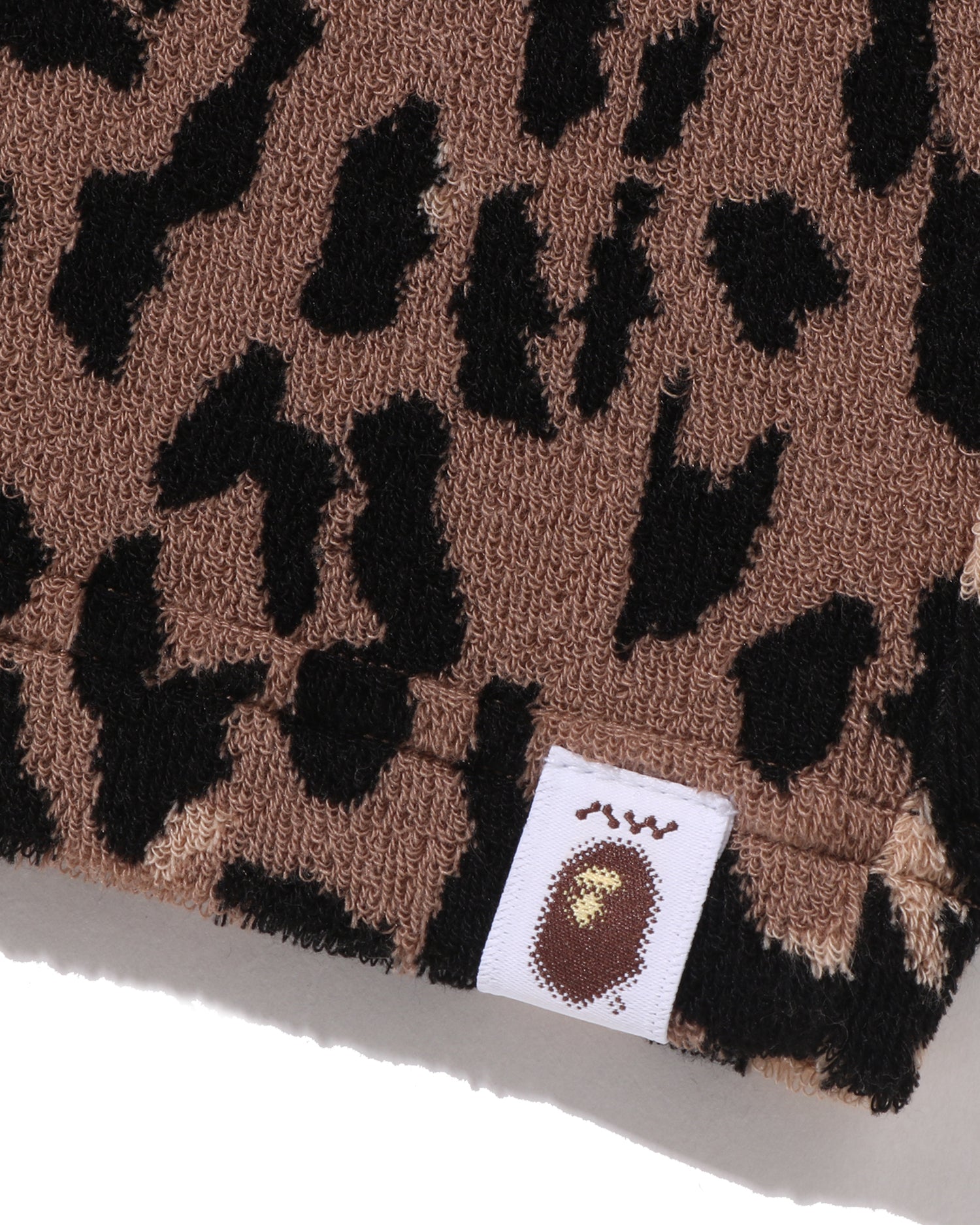 ぺつぺい A BATHING APE® BAPE by Kazuki Kuraishi Leopard Pattern Sweat