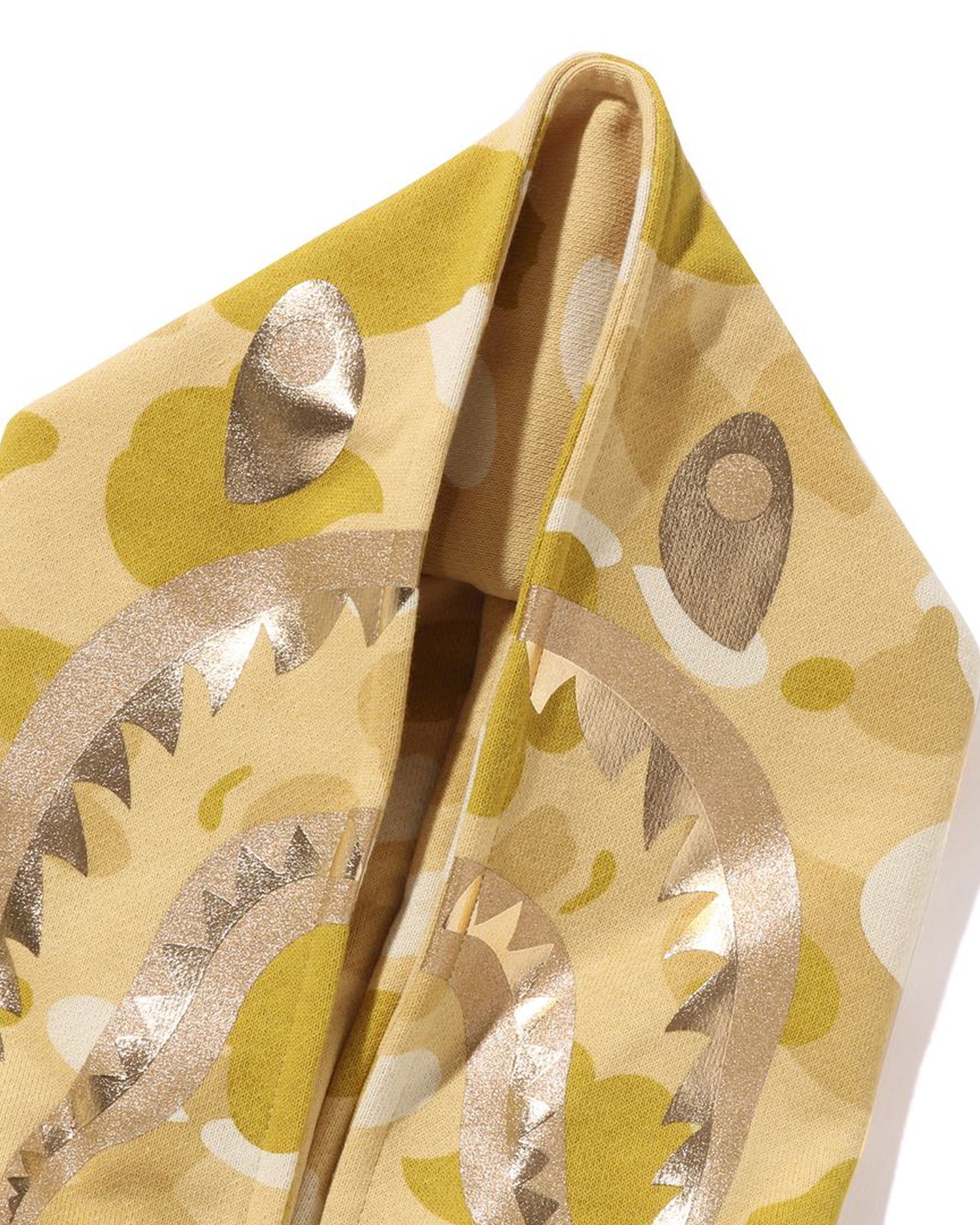 A BATHING APE® Kids Color Camo Shark Zip Hoodie | Bape official A BATHING APE® Kids Color Camo Shark Zip Hoodie | Bape official