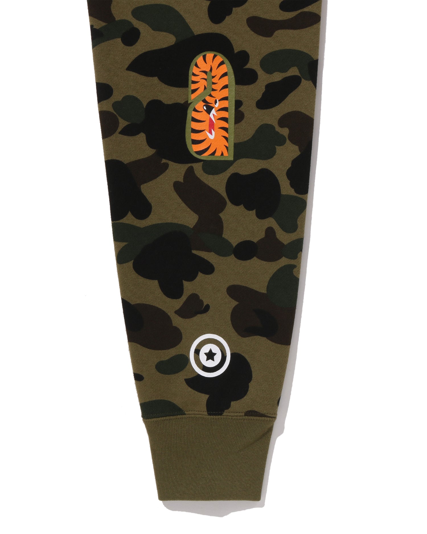 A BATHING APE® 1st Camo Shark Crewneck Sweatshirt | Bape official