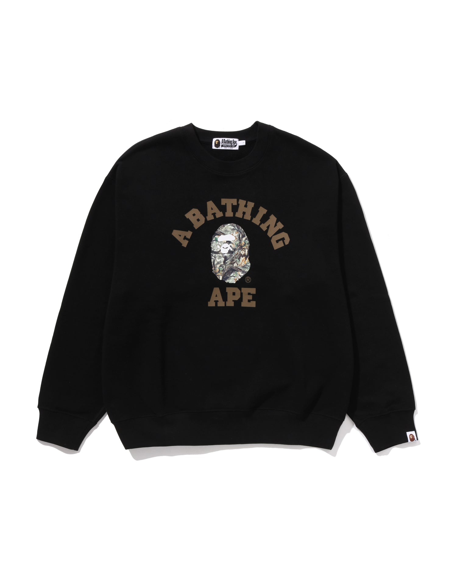 A BATHING APE BAPE CAMO カレッジ ロゴ スウェット M A BATHING APE® Tree Edge Camo College Relaxed Fit Crewneck