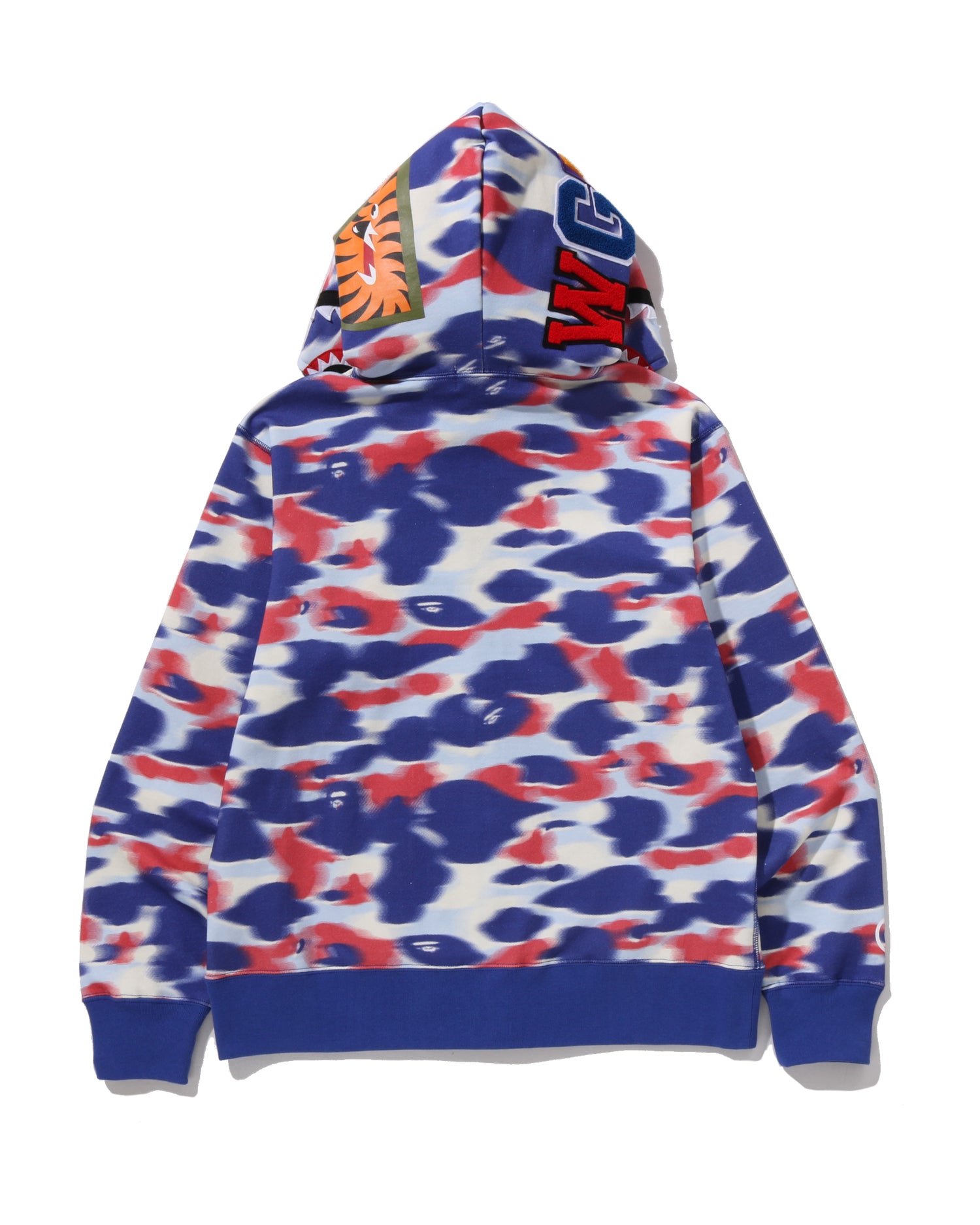 トップス A BATHING APE Shark Hoodie Camo A BATHING APE® Screen Camo Shark Full Zip Hoodie | Bape official