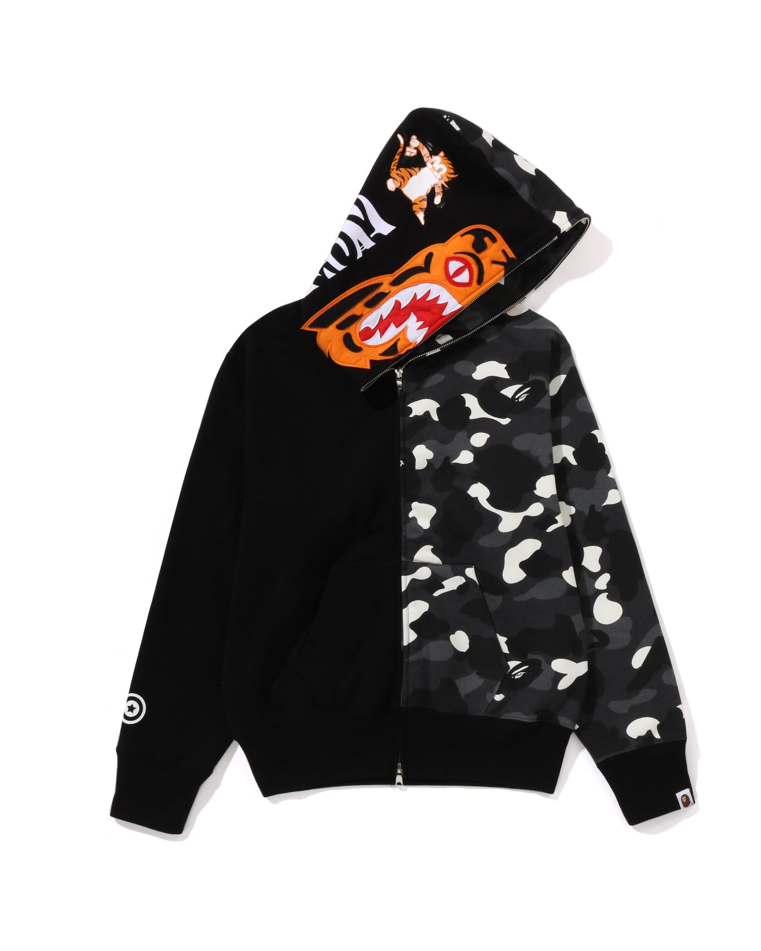 A Bathing Ape – INT.BAPE.COM