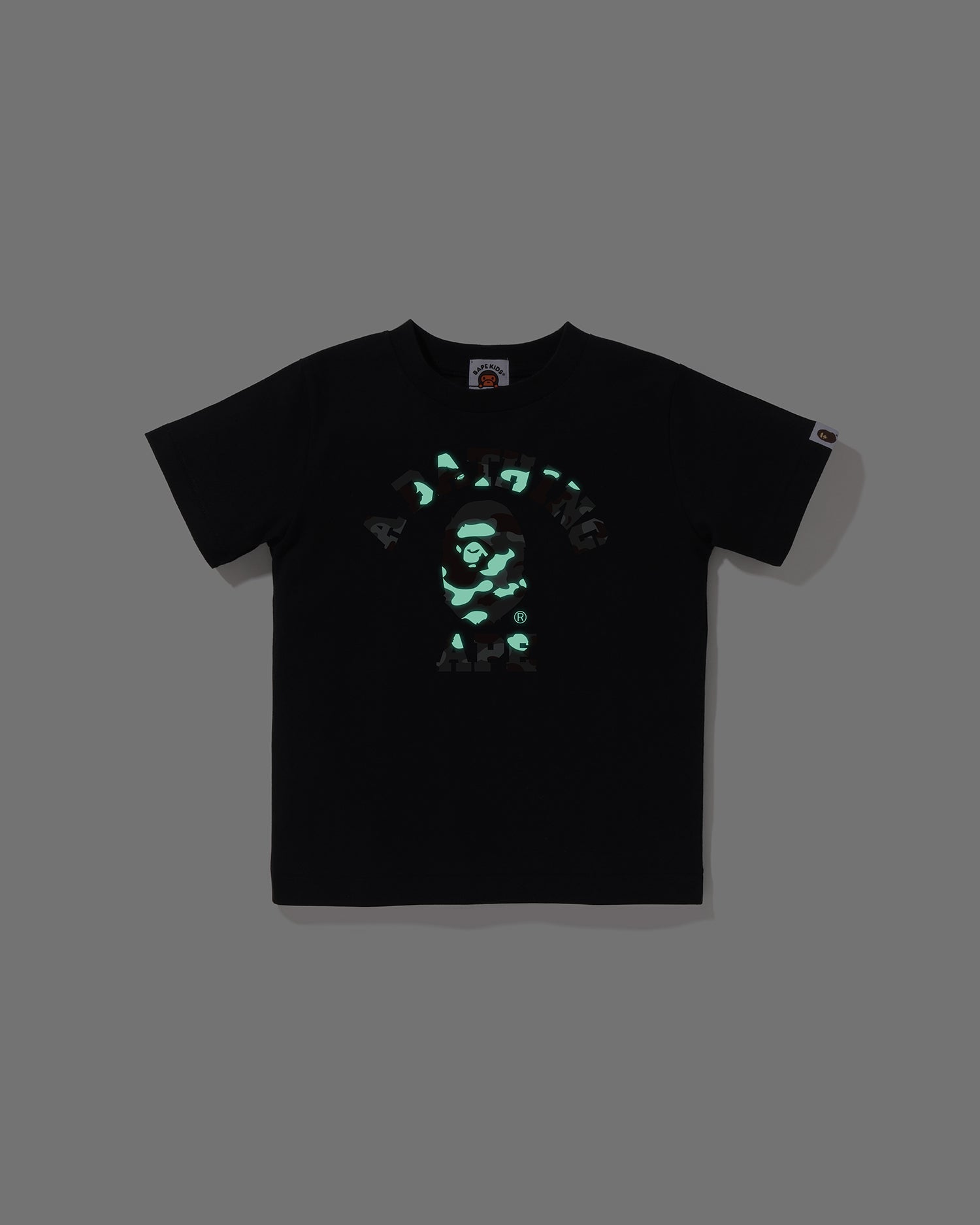 A Bathing Ape – INT.BAPE.COM