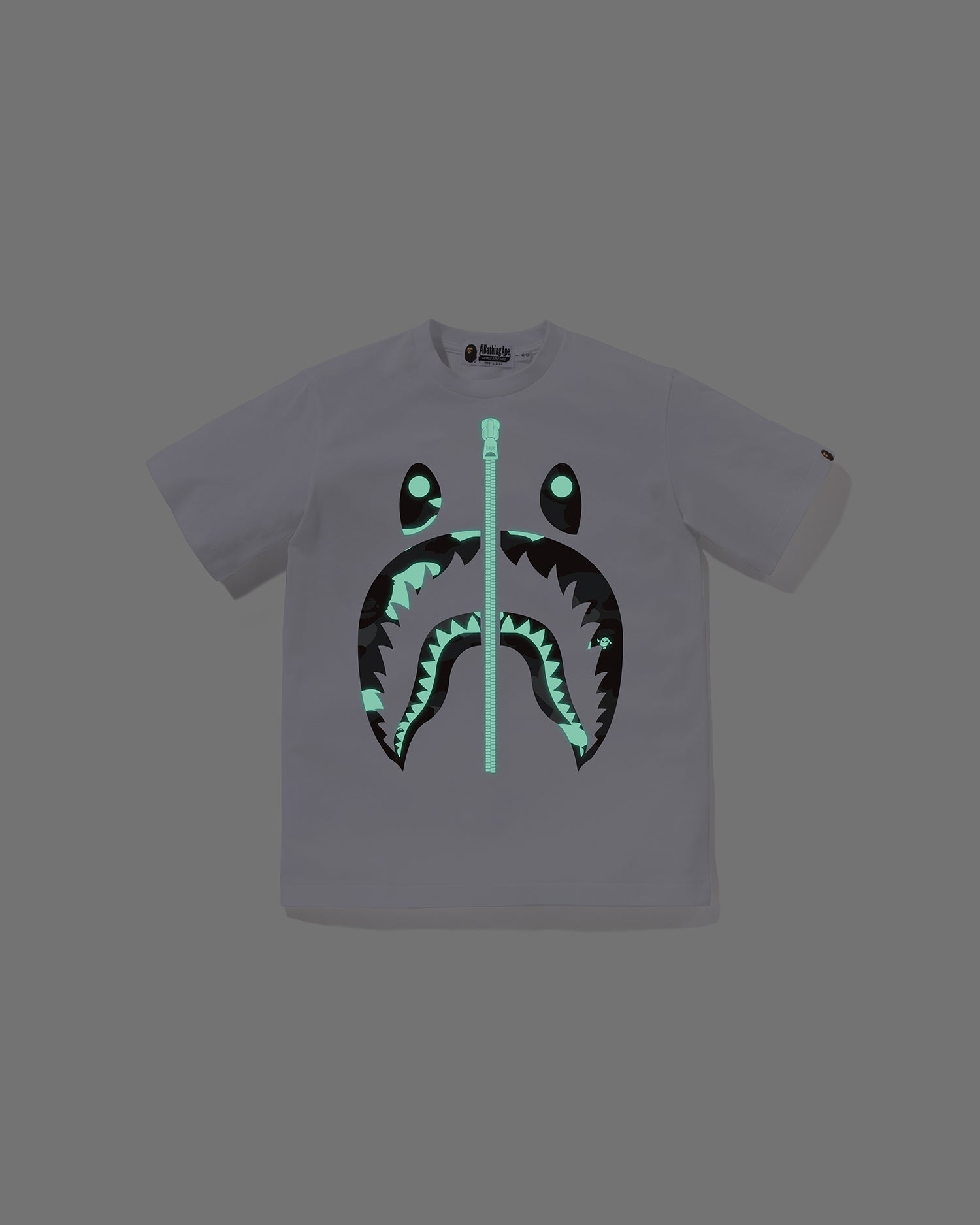 BAPE トレーナー スウェットシャツ 迷彩シャーク キッズ 120cm A BATHING APE® Kids City Camo Shark Tee Jr | Bape official