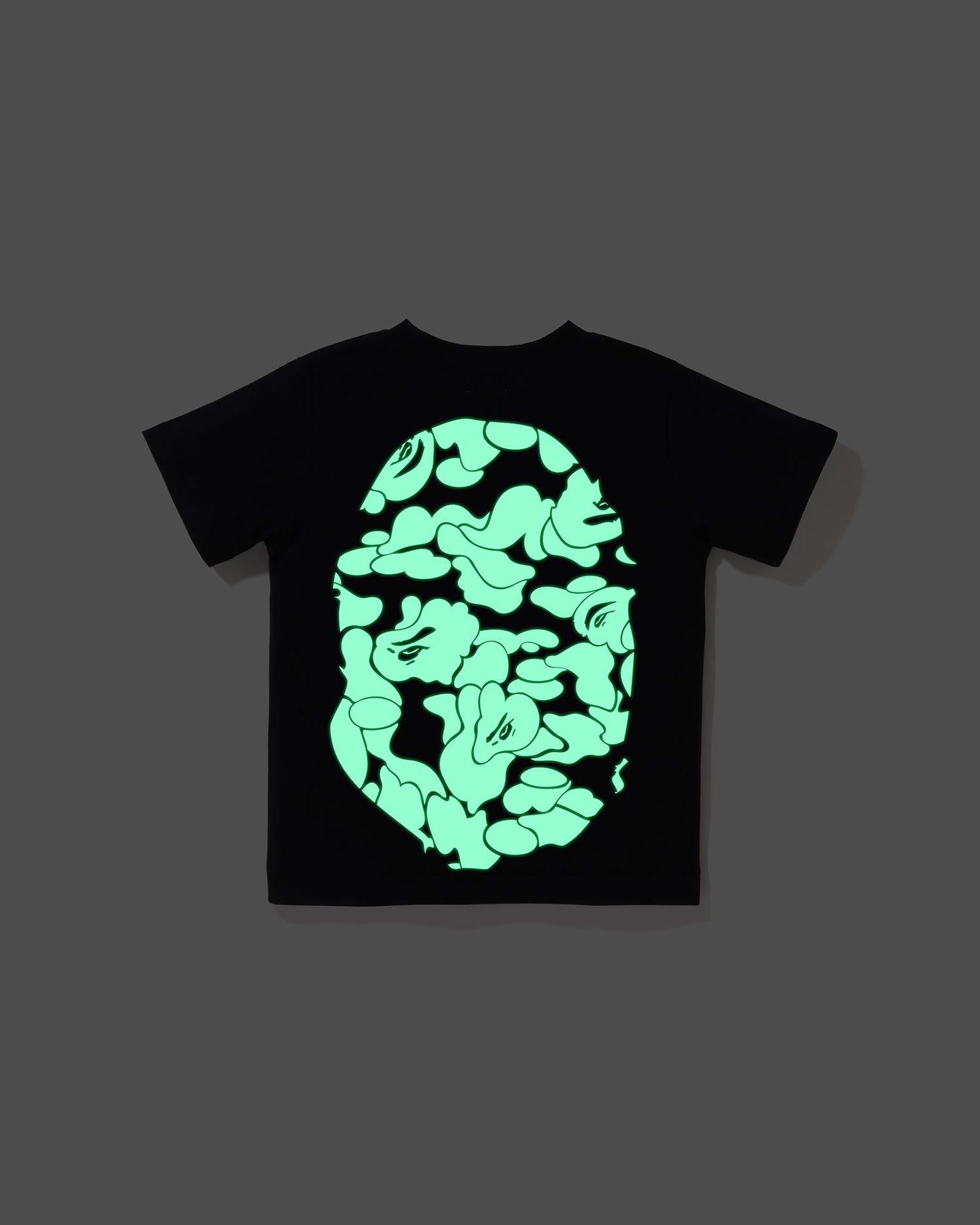 A BATHING APE® Kids Glow In The Dark Camo Big Ape Head Tee