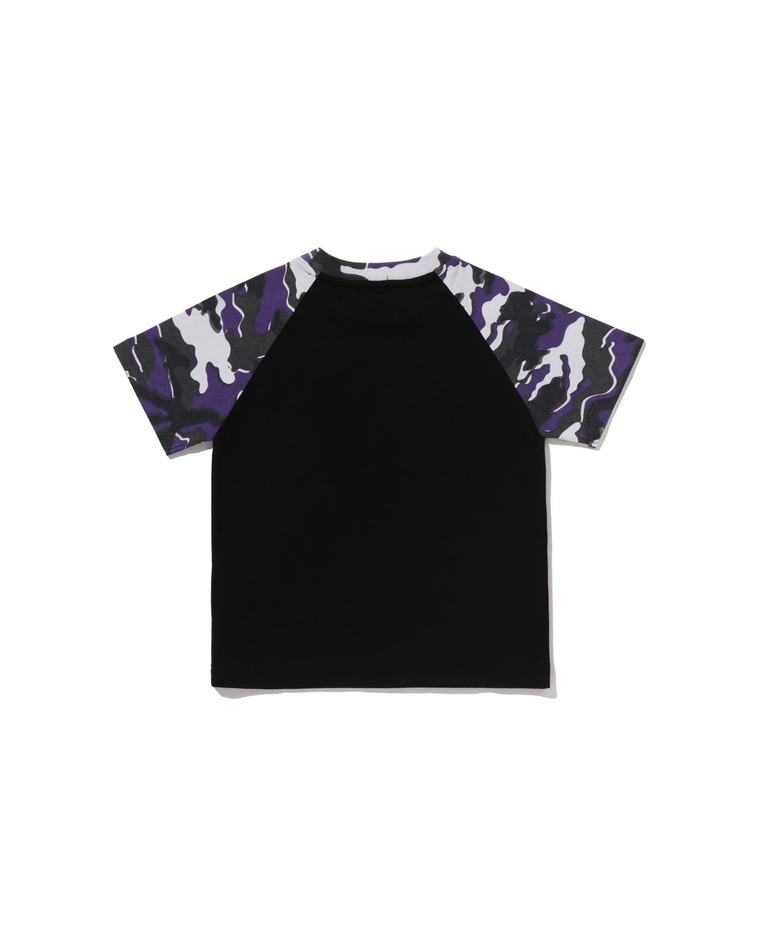 A BATHING APE – INT.BAPE.COM