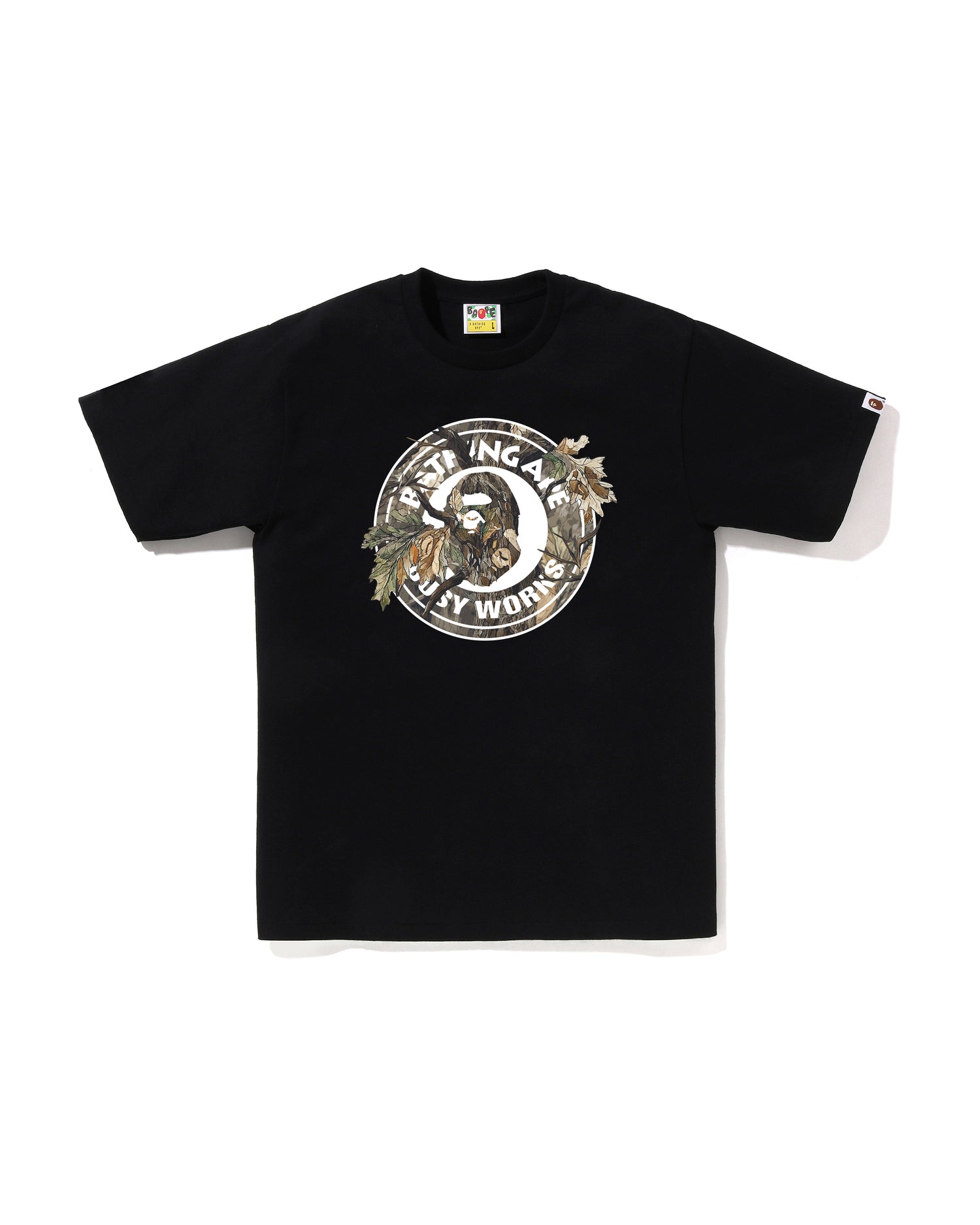 A BATHING APE – INT.BAPE.COM