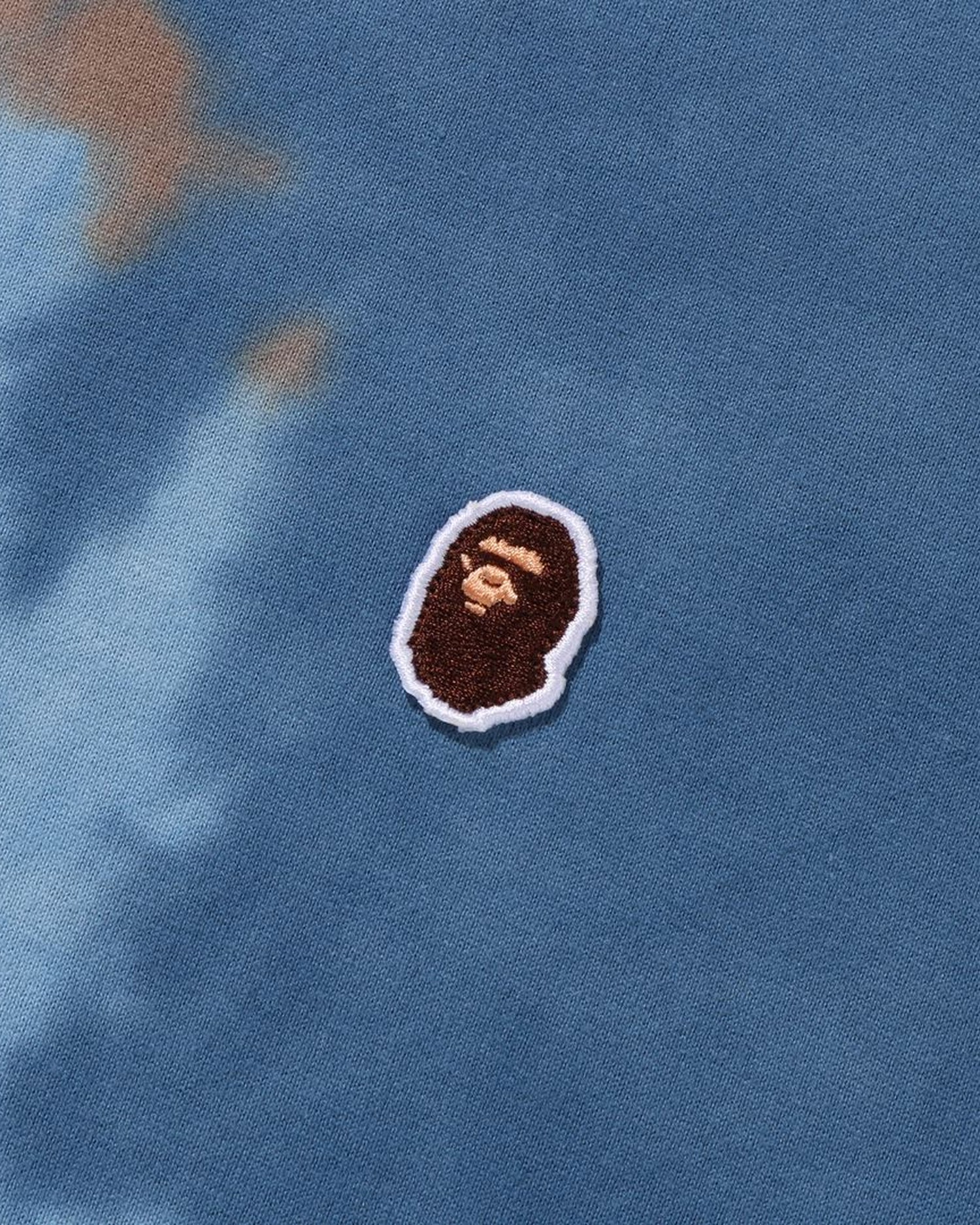 A BATHING APE® Chusen One Point Relaxed Fit Tee | Bape official