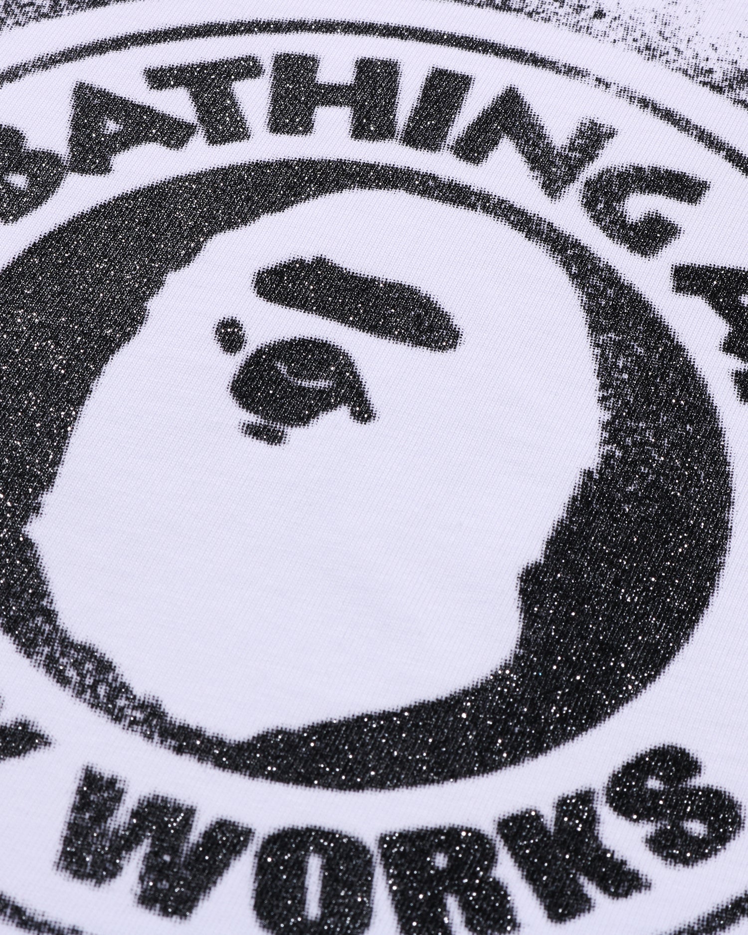 【BAPE】SPRAY PRINT BUSY WORKS RELAXED FIT TEE 要在庫確認 SPRAY PRINT BUSY WORKS RELAXED FIT TEE | bape.com