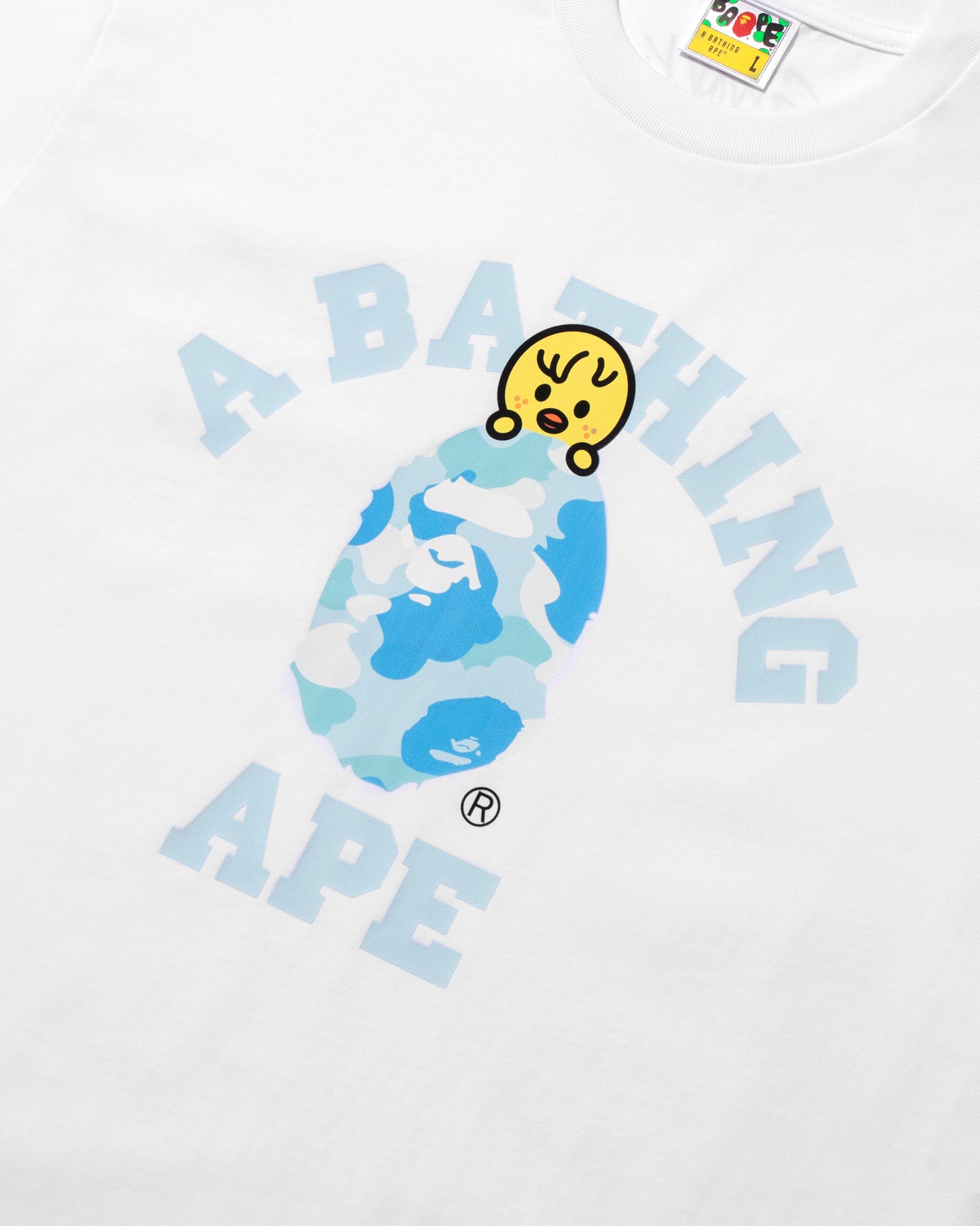アイドル BAPE X Stray Kids JINIRET COLLEGE TEE A BATHING APE® BAPE