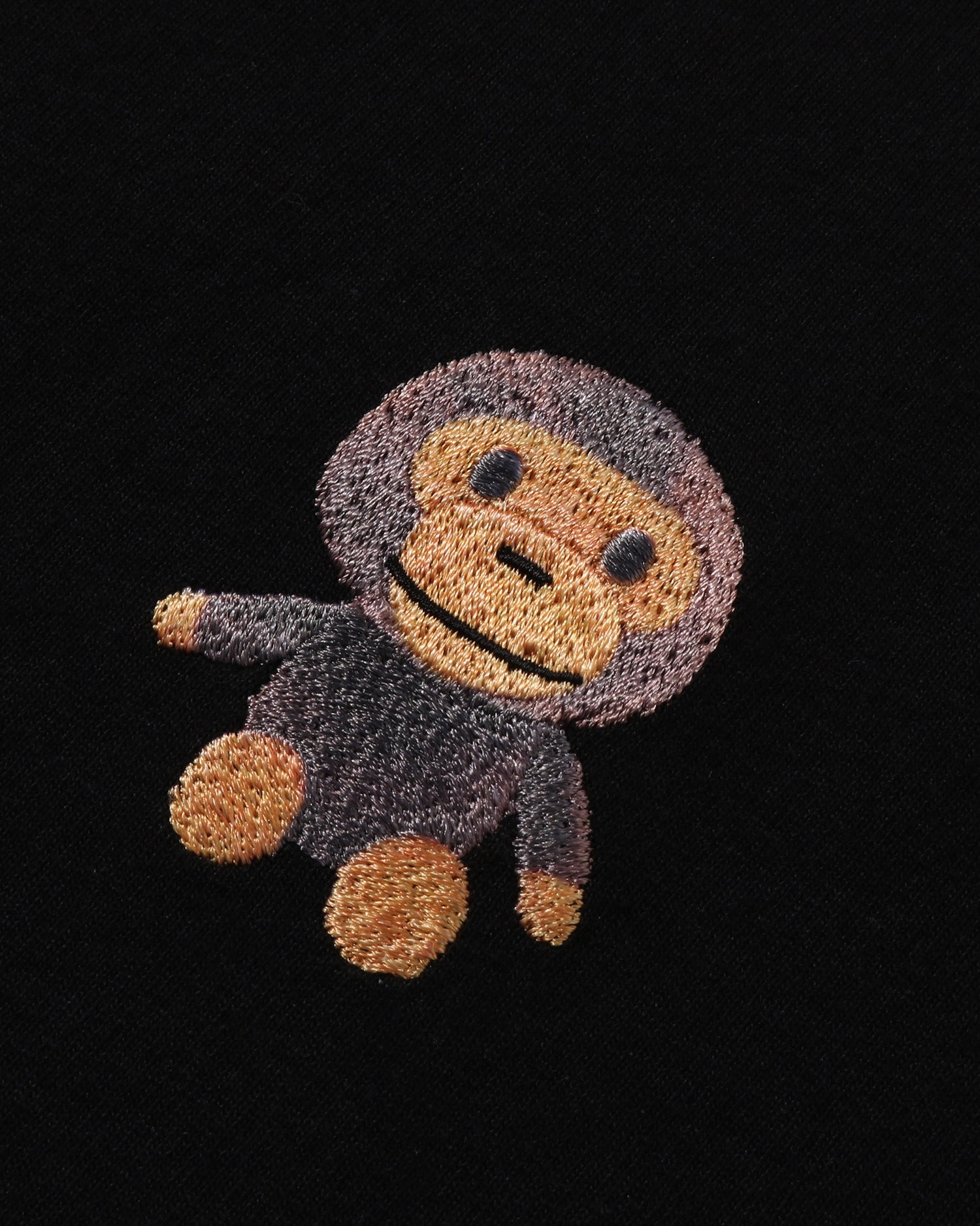 A BATHING APE – INT.BAPE.COM