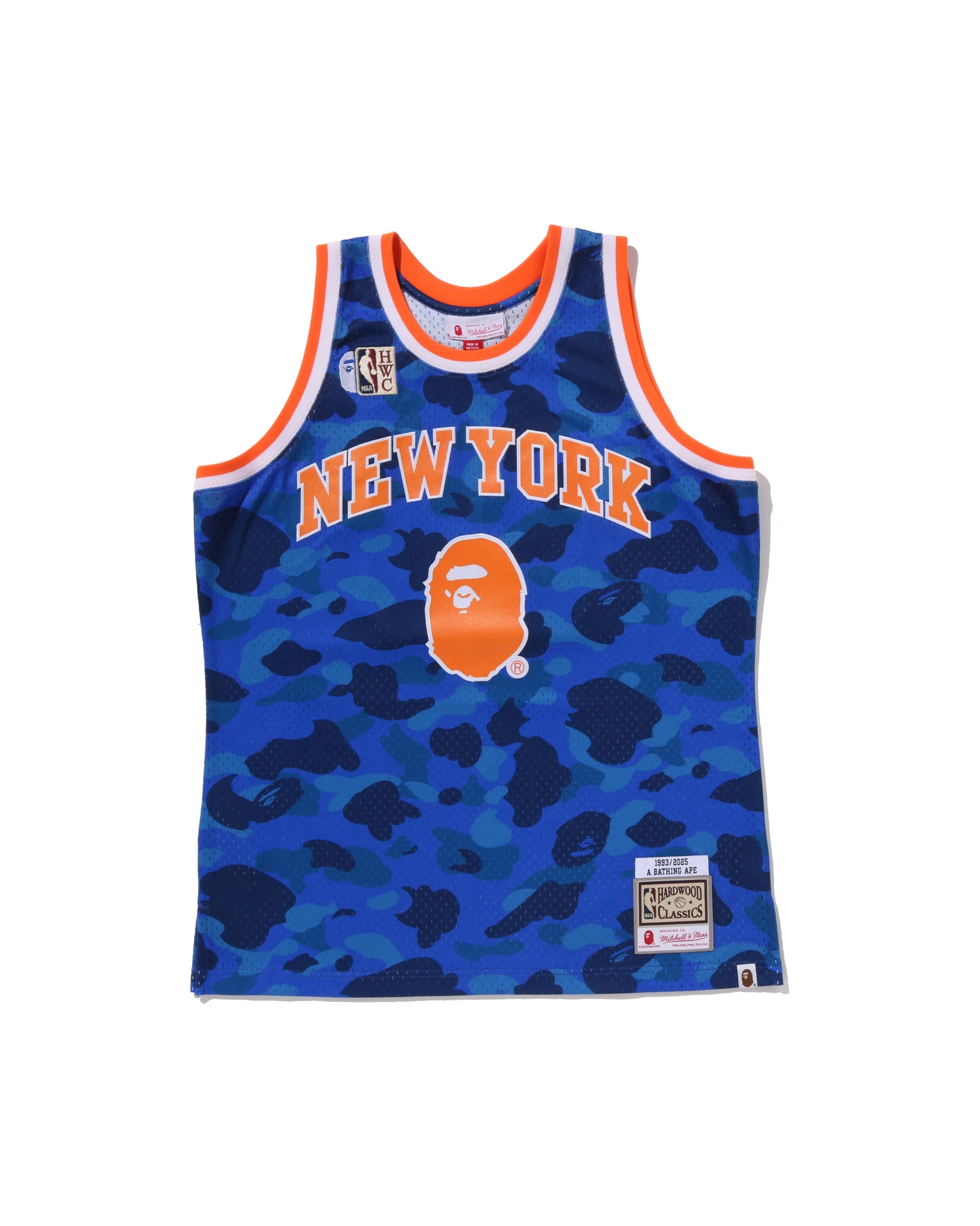 A BATHING APE – INT.BAPE.COM