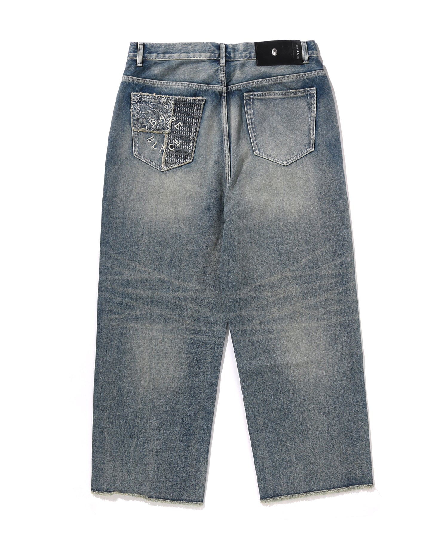 【美品】Bapeビッグロゴデニム BAPE®️ が渋めなアイテムが揃うヴィンテージデニムコレクションを発表